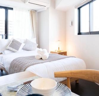 Shinsekai Apartment | The Peak Tsutenkaku Elite