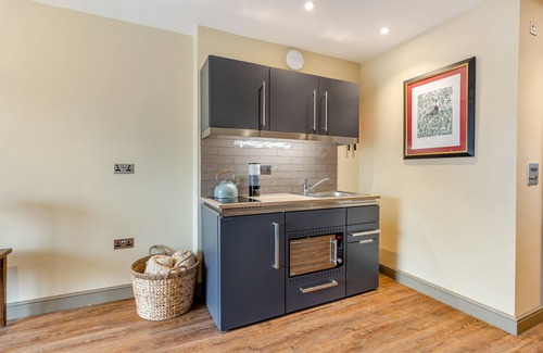 Pershore House | The Pear Tree - Pershore