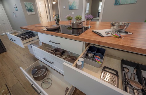 Sun Bay South House | The Pearl Cottage 2b/1R w King 🛏 & FAST WIFI