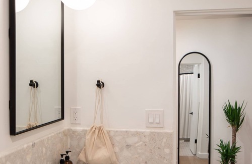 Roseville - Fleet Ridge Hotel | The Pearl Hotel