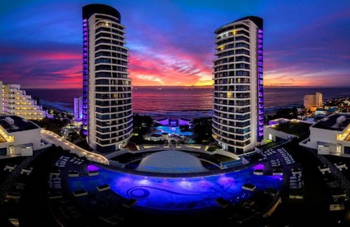 Umhlanga Apartment | The Pearls of Umhlanga, or Oceans Apts Studio, 1 bed , 2 bed , 3bed