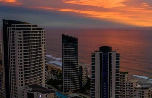 Umhlanga Apartment | The Pearls of Umhlanga or Oceans Apts Balcony or City studio