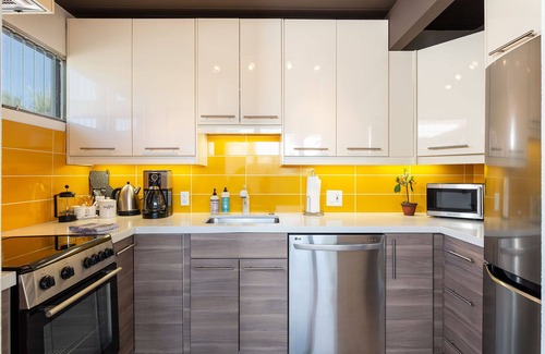 Twin Palms Condo | The Peggy Lee - Mid Century Oasis