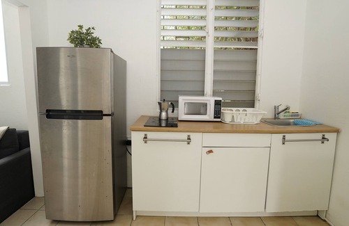Isla Verde House | The Pelican Poshtel