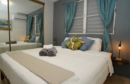 Isla Verde House | The Pelican Poshtel