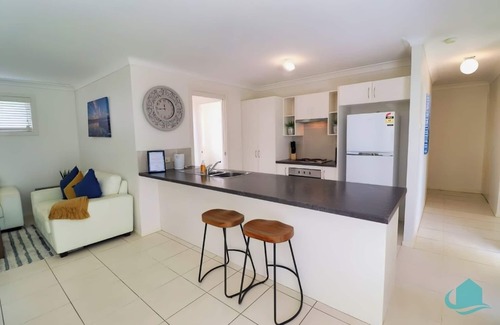 Marmong Point House | The Pelicans Rest - Close to boat ramp and marina