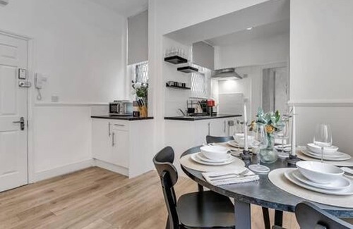 Abingdon Apartment | The Pembroke in Greater London