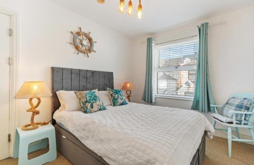 Tenby House | The Pennines - Close to town beach and shops