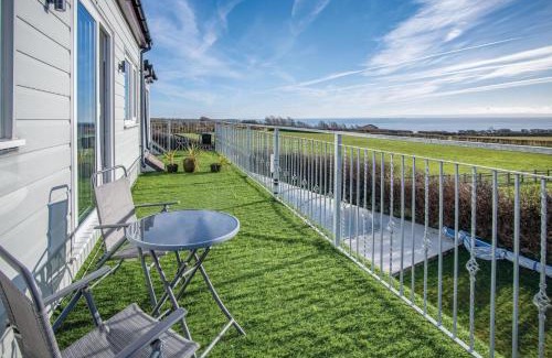 Port-Eynon Apartment | The Penthouse - 1 Bedroom Apartment - Ocean Breeze