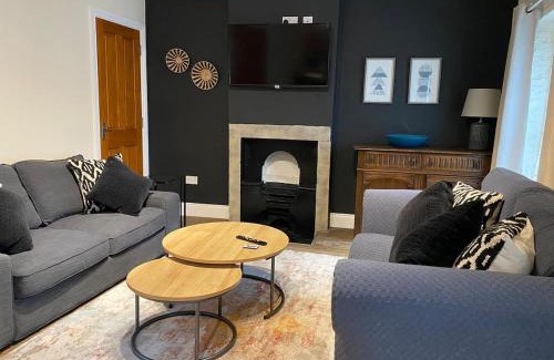 Wing Apartment | The Penthouse Apartment, Sleeps 4, Town Centre