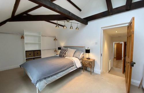 Wing Apartment | The Penthouse Apartment, Sleeps 4, Town Centre