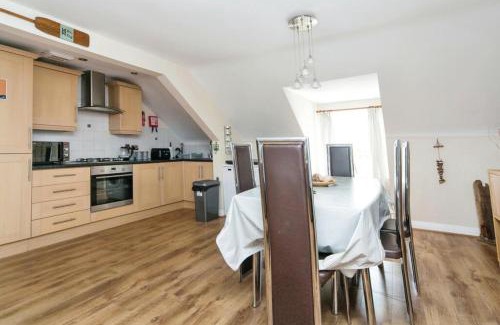 Trearddur Bay Apartment | The Penthouse at Beach Court