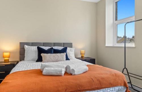 Maryport Apartment | The Penthouse - Crosby St 2 Bed