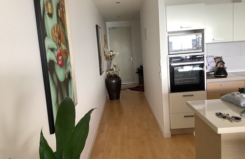 Ahuriri Apartment | The PENTHOUSE Luxury Waterfront 3 Bed 2 bath apartment