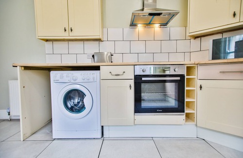 Hastings Apartment | The Penthouse of Palace Court
