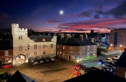 Chester Apartment | The Penthouses, 9 Albion Mews