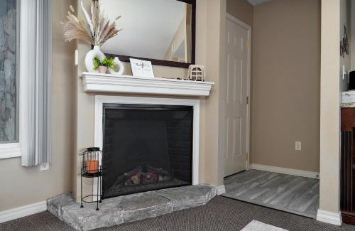 Kimberling City Apartment | The Perch at Kimberling Crossing