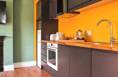Cheltenham Cottage | The perfect base to enjoy Cheltenham Spa and the wider Cotswold.