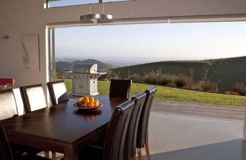 Matapouri Cottage | The Perfect Degree - Sandy Bay Holiday Home