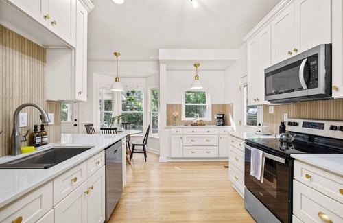 Hillsborough House | The Perfect Getaway on 2.5 Acres in Hillsborough