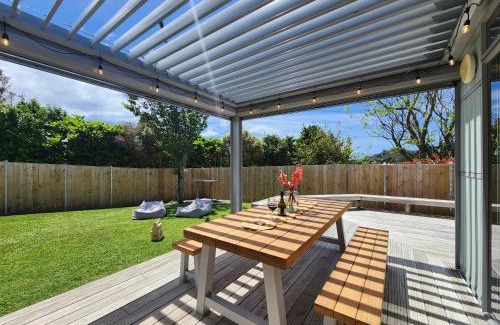 Hahei House | The perfect Hahei bach - Dulop
