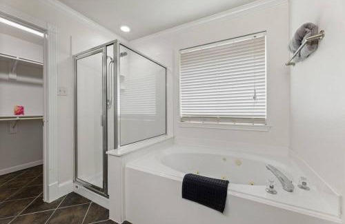 Barker Villa | The Perfect Harmony in Houston