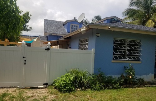 Nassau House | The Perfect Island Getaway # 3