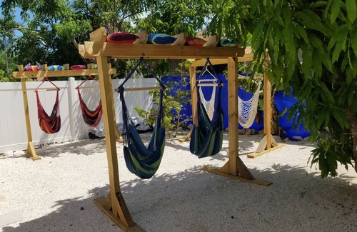 Nassau House | The Perfect Island Getaway # 3