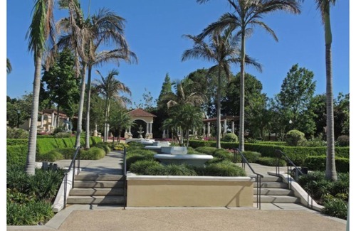 Auburndale Apartment | The Perfect Package of Space, Style and Comfort