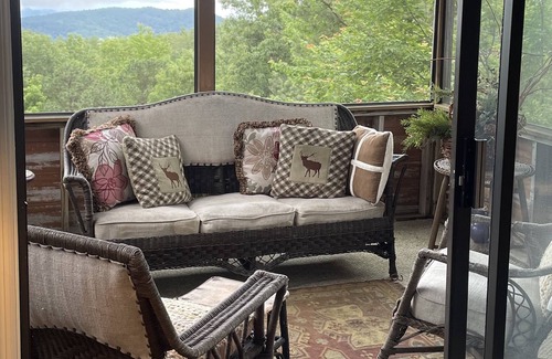 Lake Toxaway Condo | The Perfect Respite with Spectacular Views