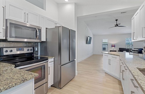 Mariner House | The Perfect Waterfront Vacation House - Relax or Play