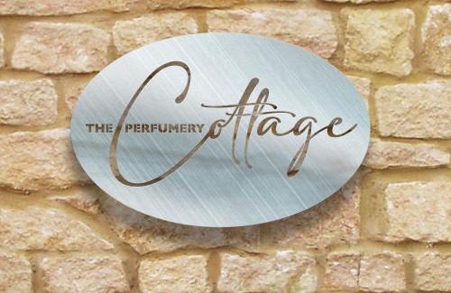 Bourton House | The Perfumery Cottage