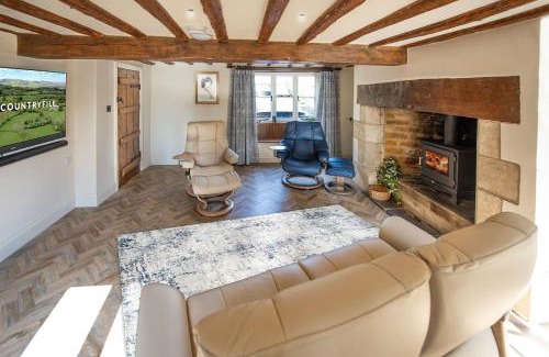 Bourton House | The Perfumery Cottage