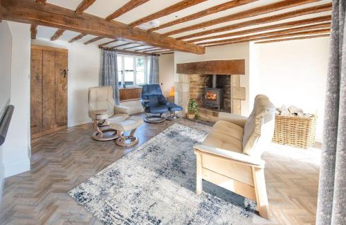 Bourton House | The Perfumery Cottage