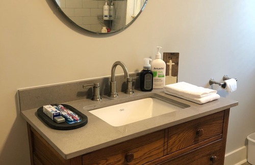 Lebanon Apartment | The Pet Friendly Hillside Hideaway