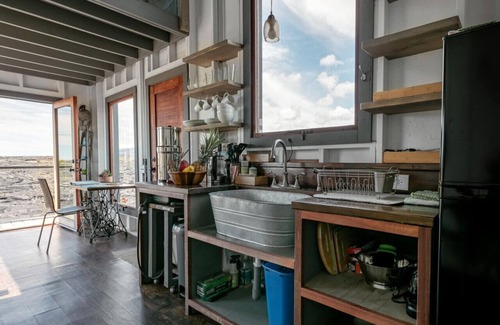 Kalapana House | The Phoenix House - Epic Tiny Home GEM on Volcanic Lava Field