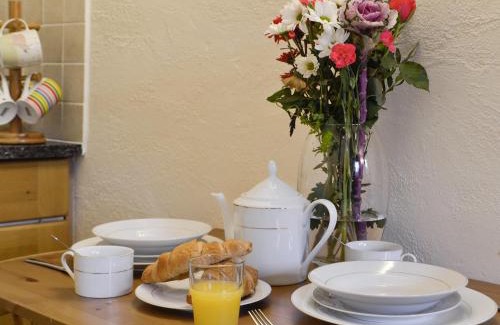 Llandovery House | The Pig Sty
