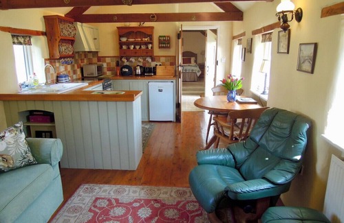 High Street Cottage | The Piggery - Lanjeth
