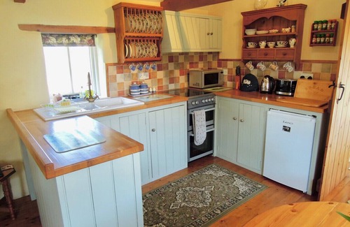 High Street Cottage | The Piggery - Lanjeth