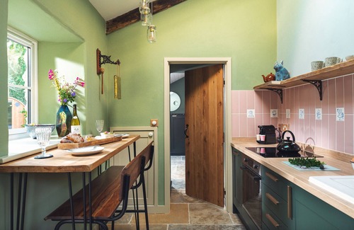 Saint Columb Major Cottage | The Pigsty & Spa Garden at Tregoose Old Mill