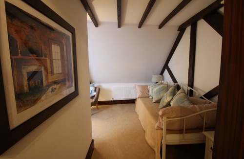 Canterbury Hotel | The Pilgrims Hotel