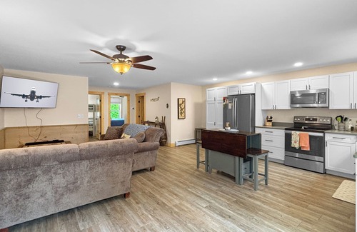 Greenville House | THE PILOT HOUSE (In-Town Direct ATV Access)