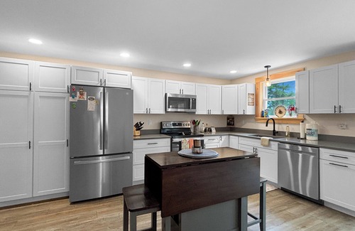 Greenville House | THE PILOT HOUSE (In-Town Direct ATV Access)