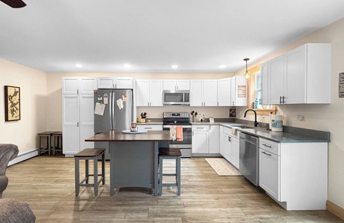 Greenville House | THE PILOT HOUSE (In-Town Direct ATV Access)