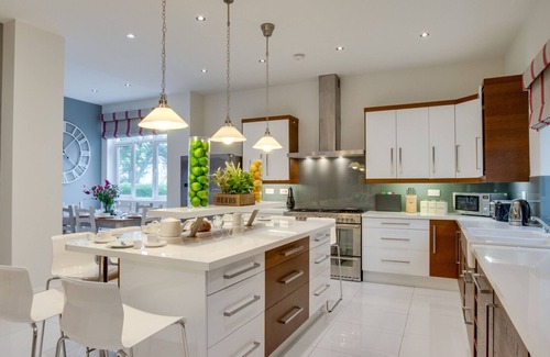 Gowerton House | The Pines - Five Bedroom House, Sleeps 9