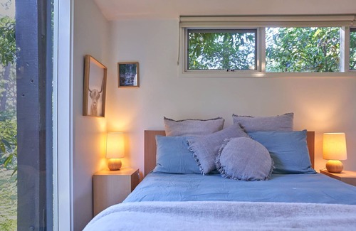 Flinders House | The Pines - Flinders Beach House