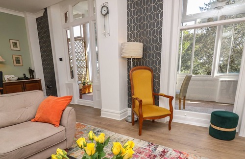 West Cliff Cottage | THE PINES, pet friendly, country holiday cottage in Bournemouth