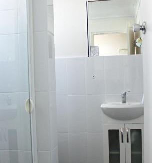 Coolangatta Hotel | The Pink Hotel Coolangatta