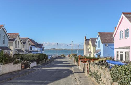 Rhosneigr House | The Pink House
