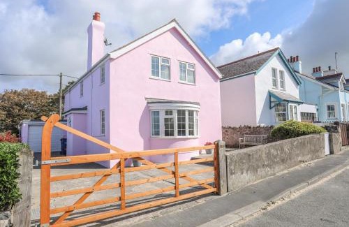 Rhosneigr House | The Pink House